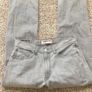 Levi jeans